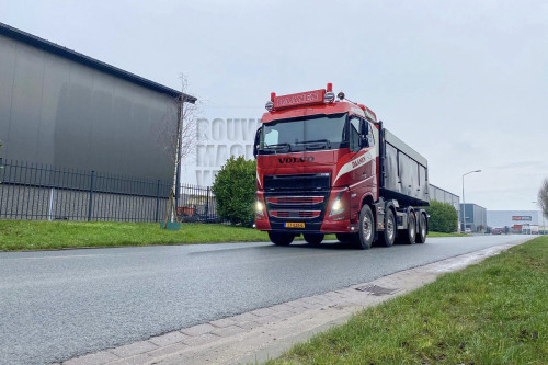 Volvo FH16-750 8x4WS 23